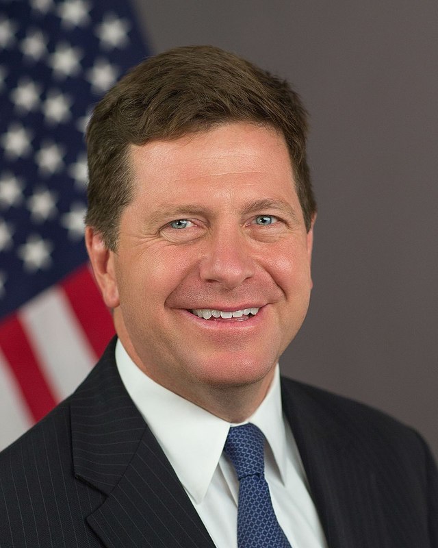 Donald Trump l-a numit pe Jay Clayton la coordonarea grupului de lucru pentru inteligența artificială