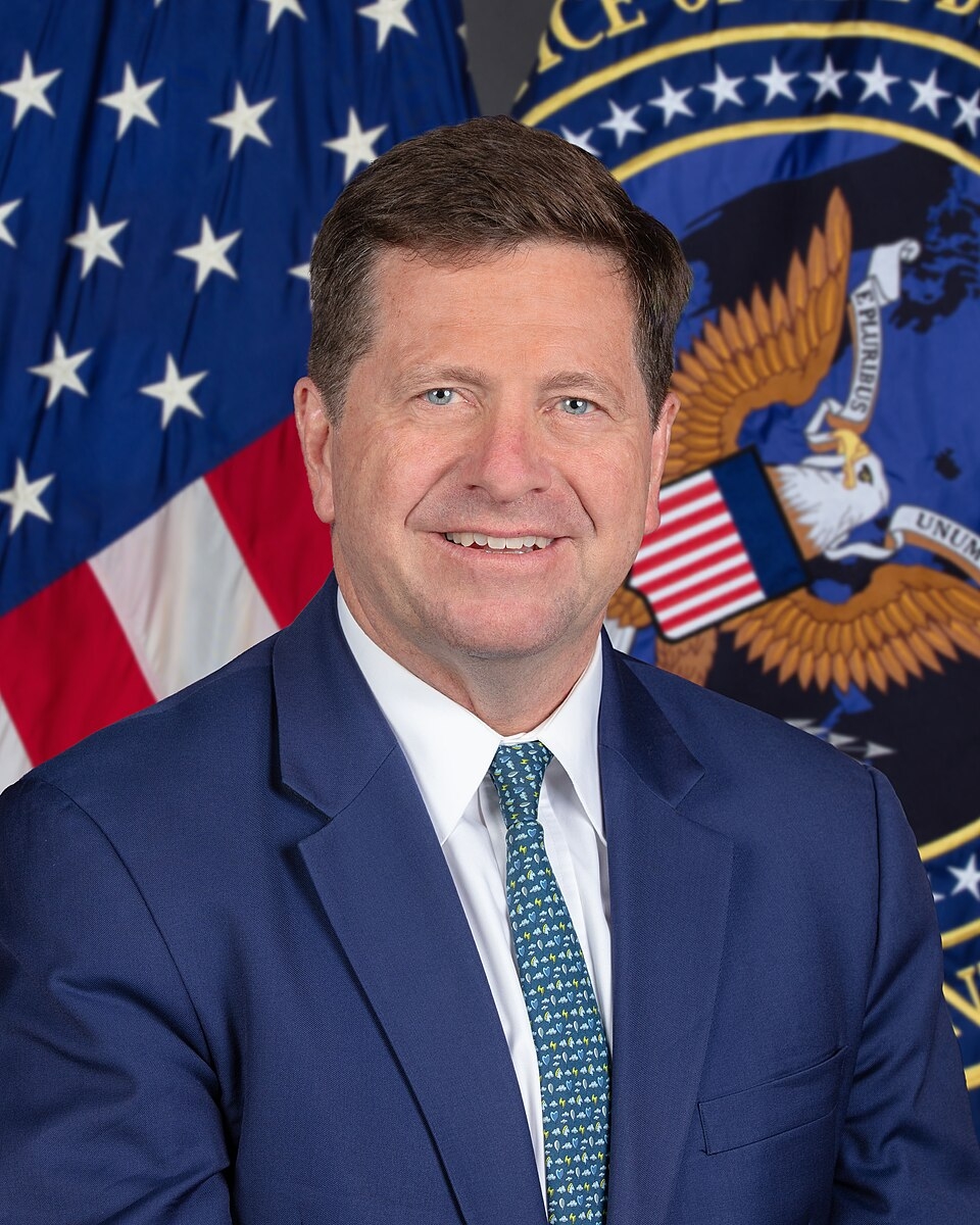 Donald Trump l-a numit pe Jay Clayton la conducerea grupului de lucru pentru inteligența artificială