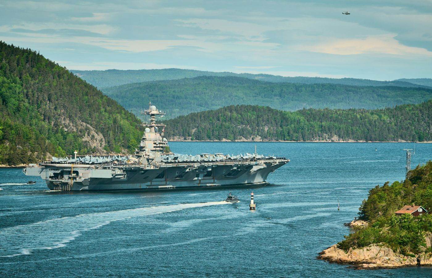 Portavionul USS George H.W. Bush a ajuns în Thailanda după misiunea de șase luni din Orientul Mijlociu