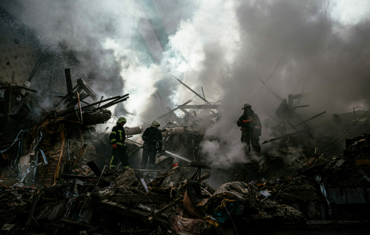 Atacuri rusești cu bombe ghidate asupra orașului Harkov: cel puțin cinci morți și 30 de răniți