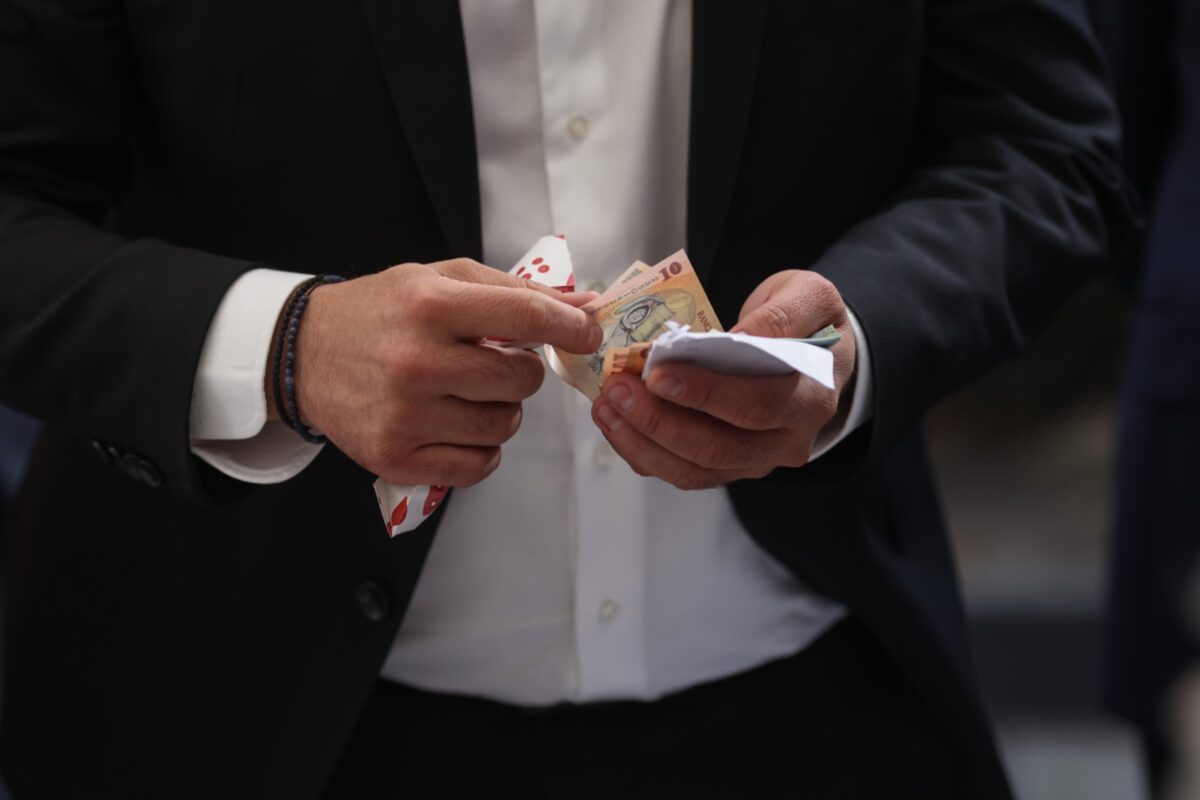 Transparența salarială în România: România depășește termenul de transpunere a Directivei UE