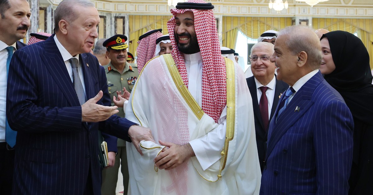 Turcia și Pakistanul trimit trupe în Arabia Saudită în urma atacurilor houthi