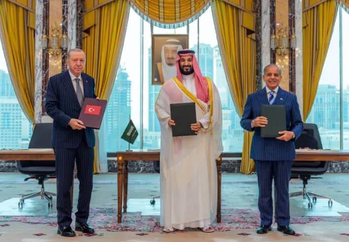 Arabia Saudită, Turcia și Pakistan activează Pactul de la Mecca pentru apărare colectivă