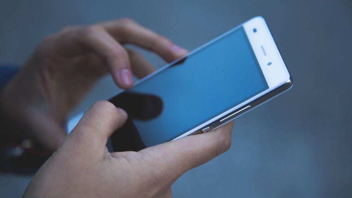 Digitalizarea educației în UE: Diplomele și calificările vor fi accesibile direct pe smartphone
