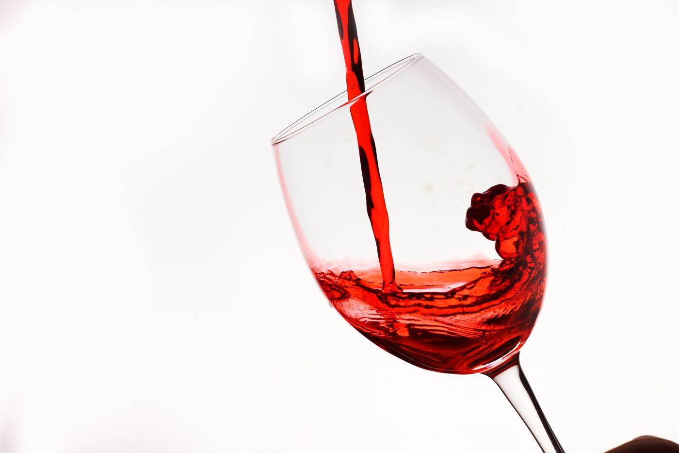Franța se pregătește de cea mai mică producție de vin din acest secol, estimează Reuters