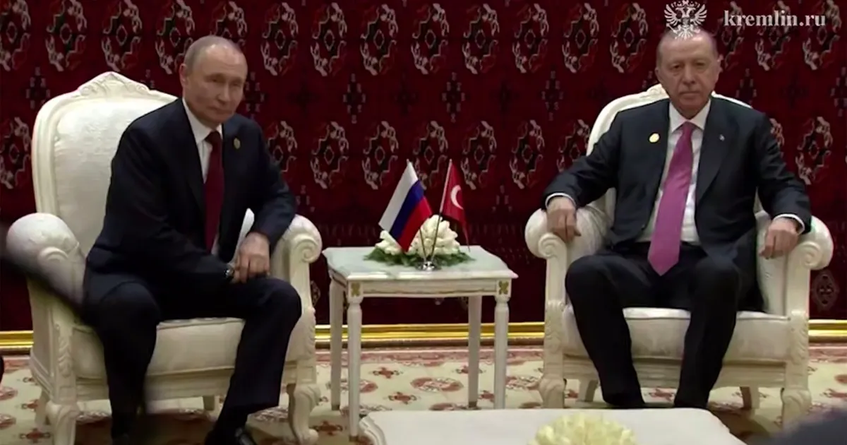 Erdogan și Putin au discutat despre securitatea în Marea Neagră după atacurile asupra navelor turcești