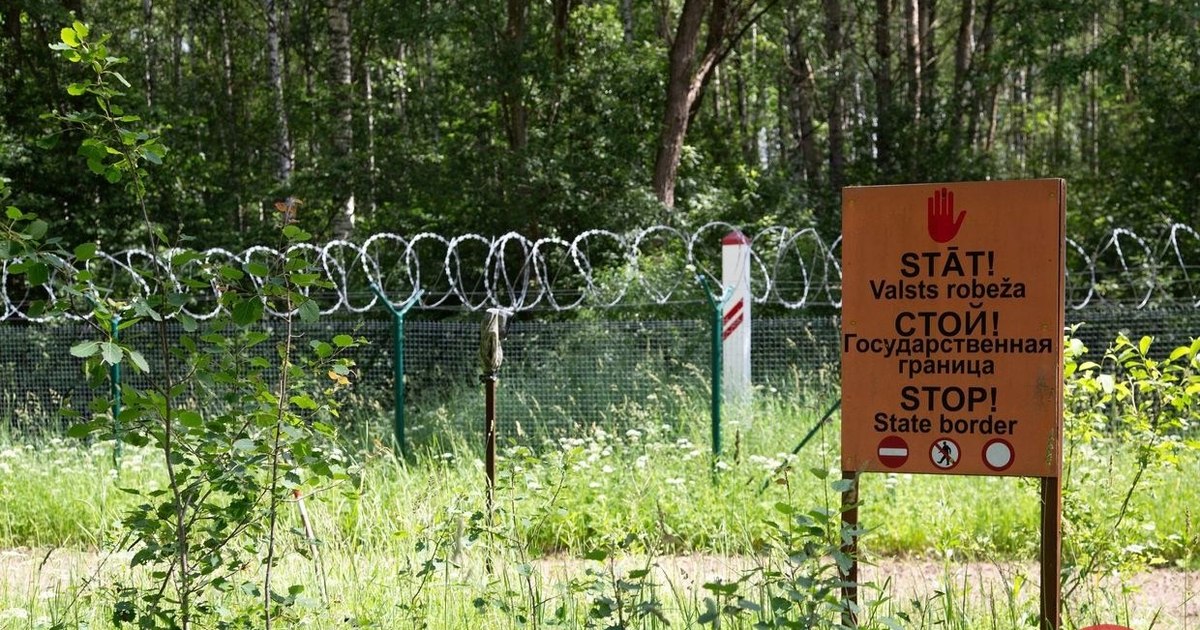 Alertă la granița NATO: persoane înarmate au amenințat militarii letoni și au sustras echipamente