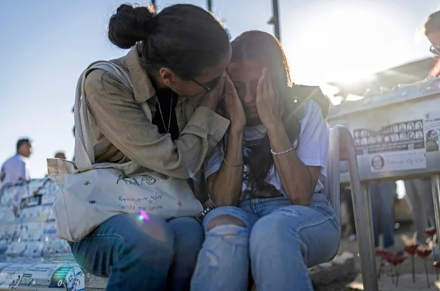 Israel comemorează trei ani de la atacul Hamas din 7 octombrie în contextul tensiunilor politice