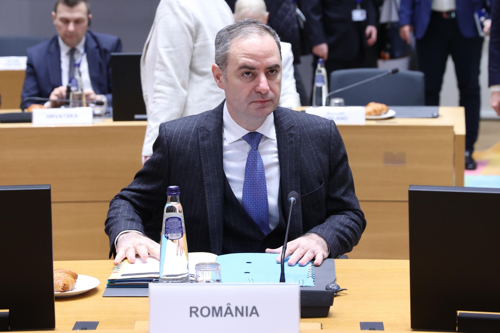 Ministrul Alexandru Nazare participă la reuniunea ECOFIN de la Luxemburg pentru abordarea provocărilor economice