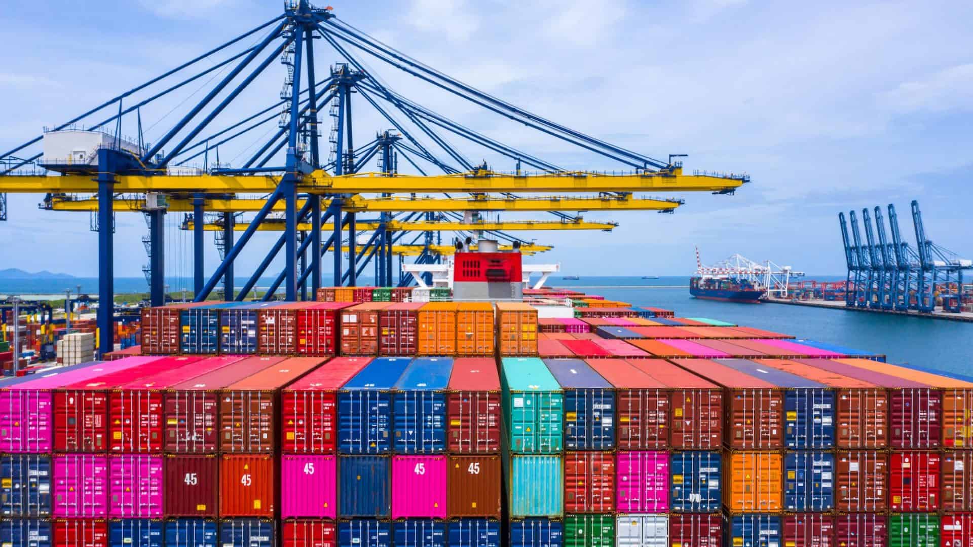 Exporturile Germaniei scad pentru a doua lună consecutiv, semnalând slăbiciune economică