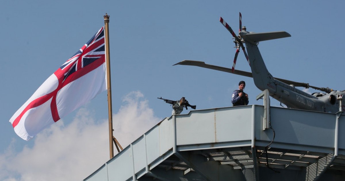 Militar din Marina Regală britanică, acuzat că pregătea transmiterea de informații secrete către Rusia
