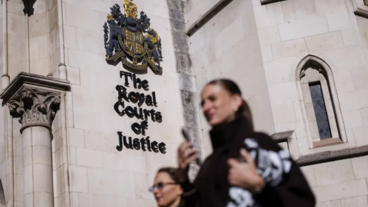 Înalta Curte de la Londra a declarat ilegale perchezițiile efectuate la reședințele lui Andrew Mountbatten
