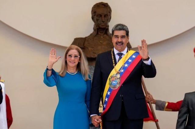 Justiția americană a formulat acuzații de tortură împotriva lui Nicolas Maduro și Cilia Flores