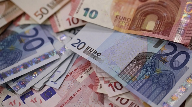 Miniștrii zonei euro cer Franței un buget credibil pentru 2027 pentru a stabiliza piețele