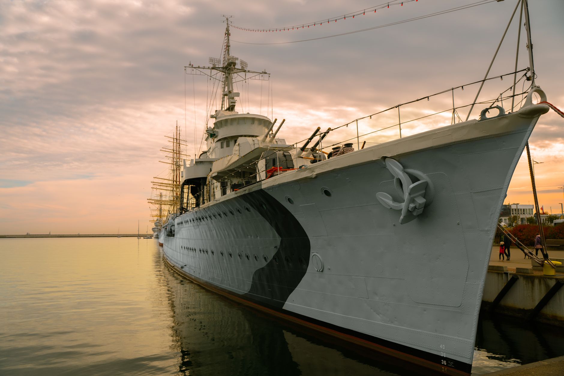 Un marinar britanic este acuzat că a încercat să transmită secrete militare Rusiei prin dark web