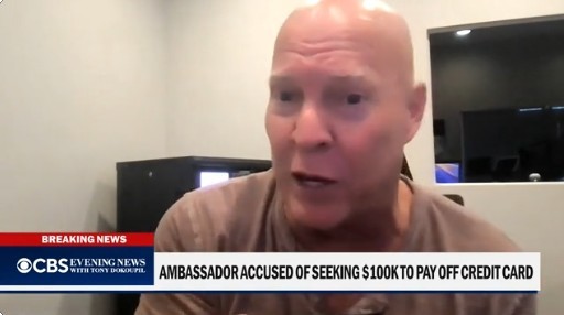 Ambasadoarea SUA în Grecia, Kimberly Guilfoyle, este acuzată de solicitarea a 100.000 de dolari pentru plăți personale