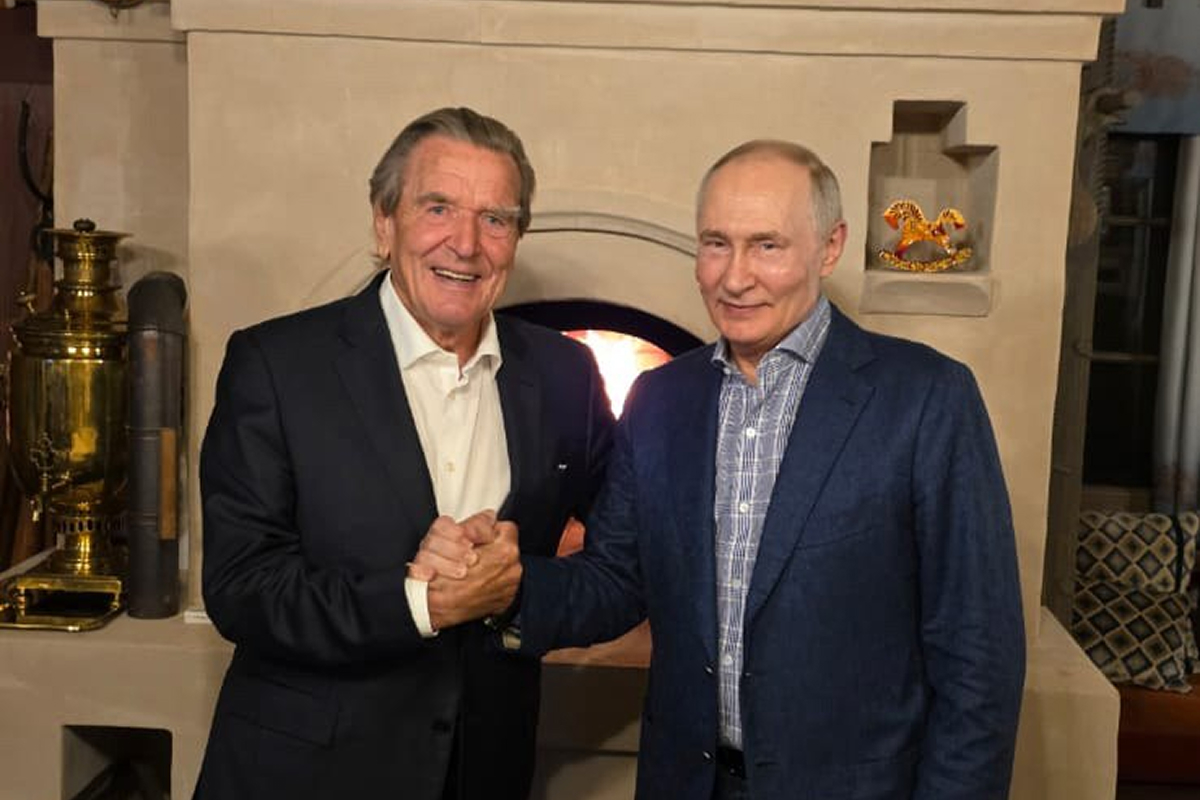 Vladimir Putin s-a întâlnit cu fostul cancelar german Gerhard Schröder la Moscova
