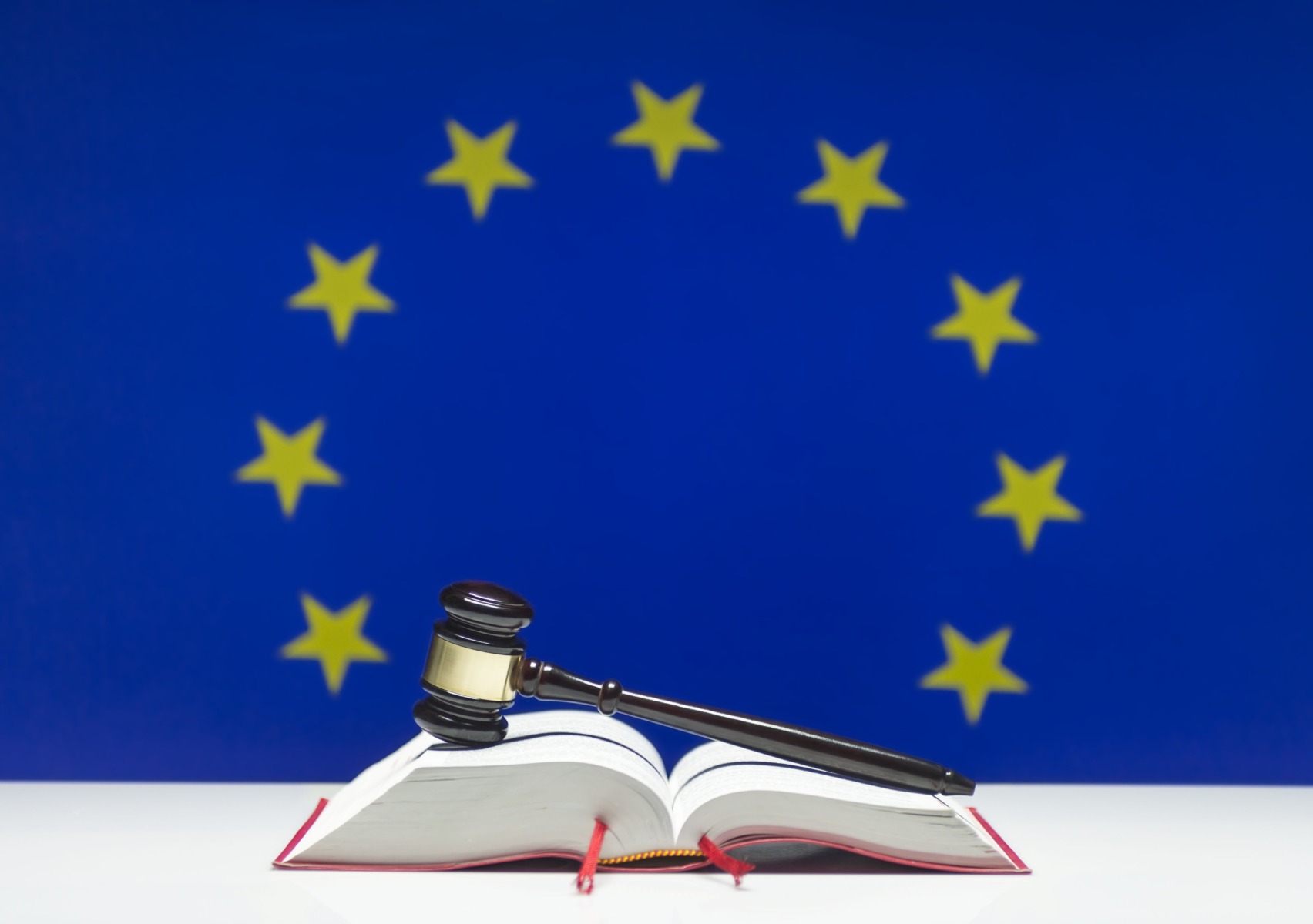 Ursula von der Leyen propune condiționarea fondurilor UE de respectarea statului de drept
