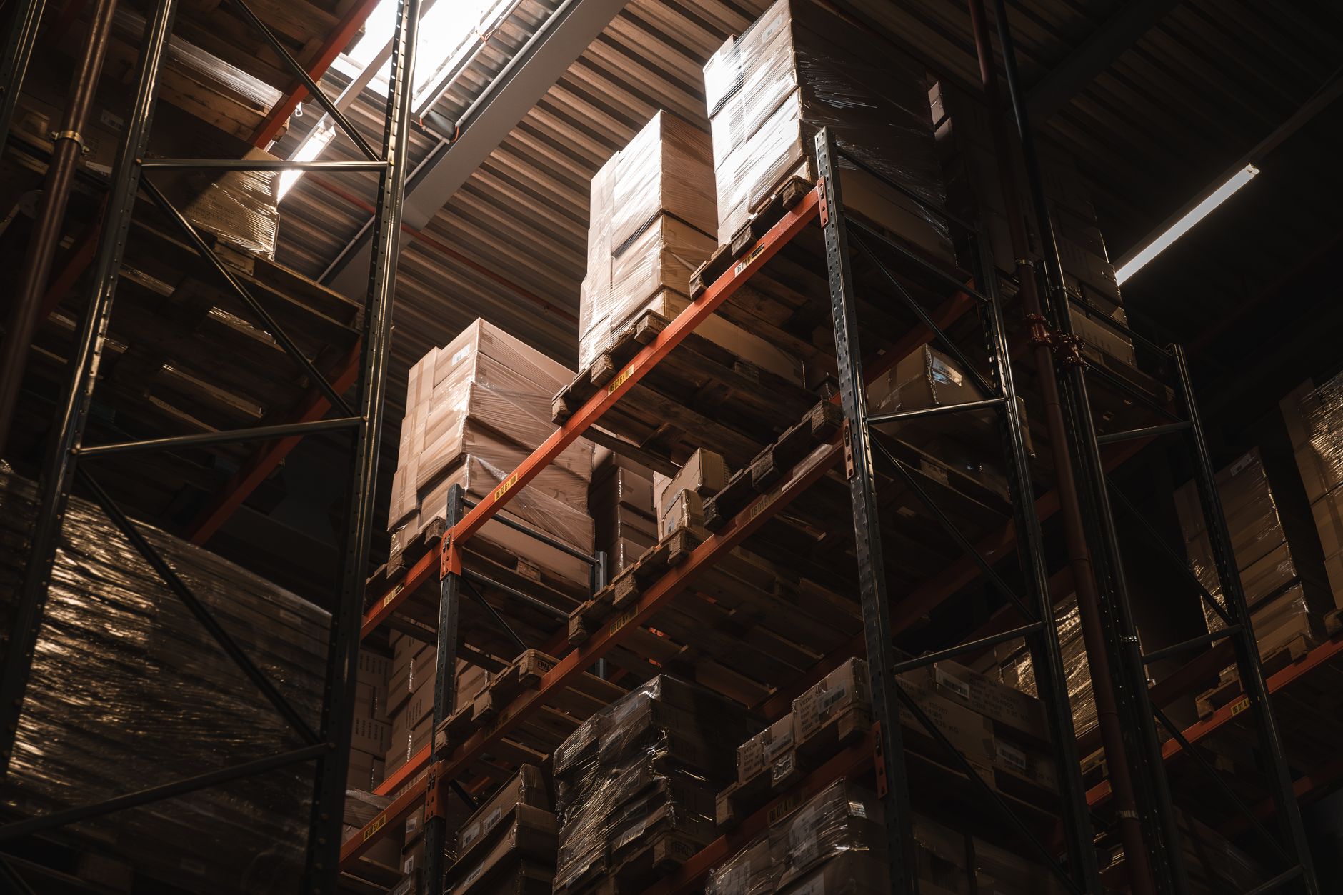 Zalando inaugurează un hub logistic masiv în Franța, o investiție de 300 de milioane de euro