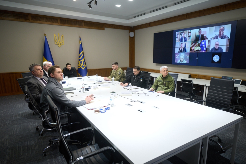 Negocieri de la Miami pentru încheierea războiului din Ucraina: NATO și UE vor participa la discuții