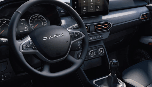 Dacia solicită Comisiei Europene înghețarea reglementărilor pentru a menține prețurile accesibile