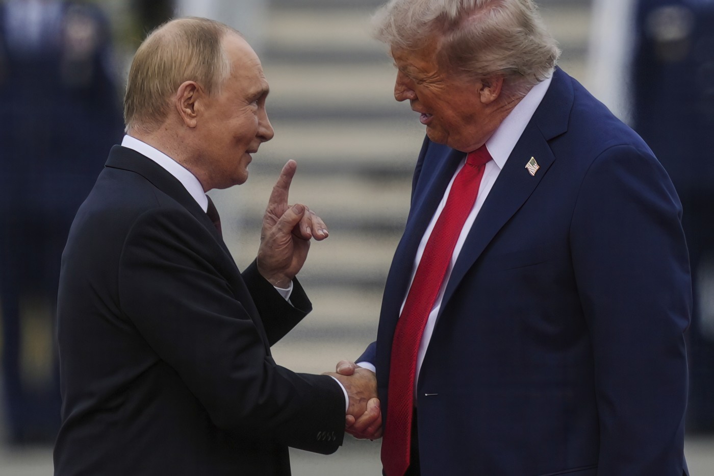 Donald Trump anunță permisiunea pentru Rusia de a vinde 3.000.000 de tone de motorină pe piețele internaționale