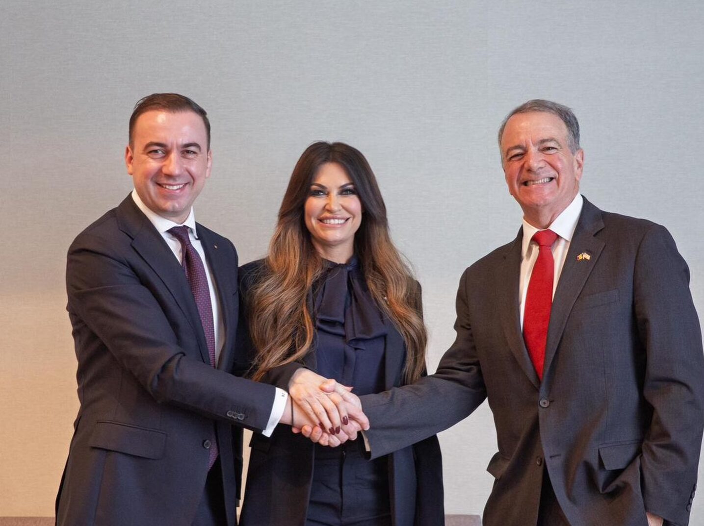 Ancheta Departamentului de Stat cu privire la ambasadoarea Kimberly Guilfoyle în Grecia
