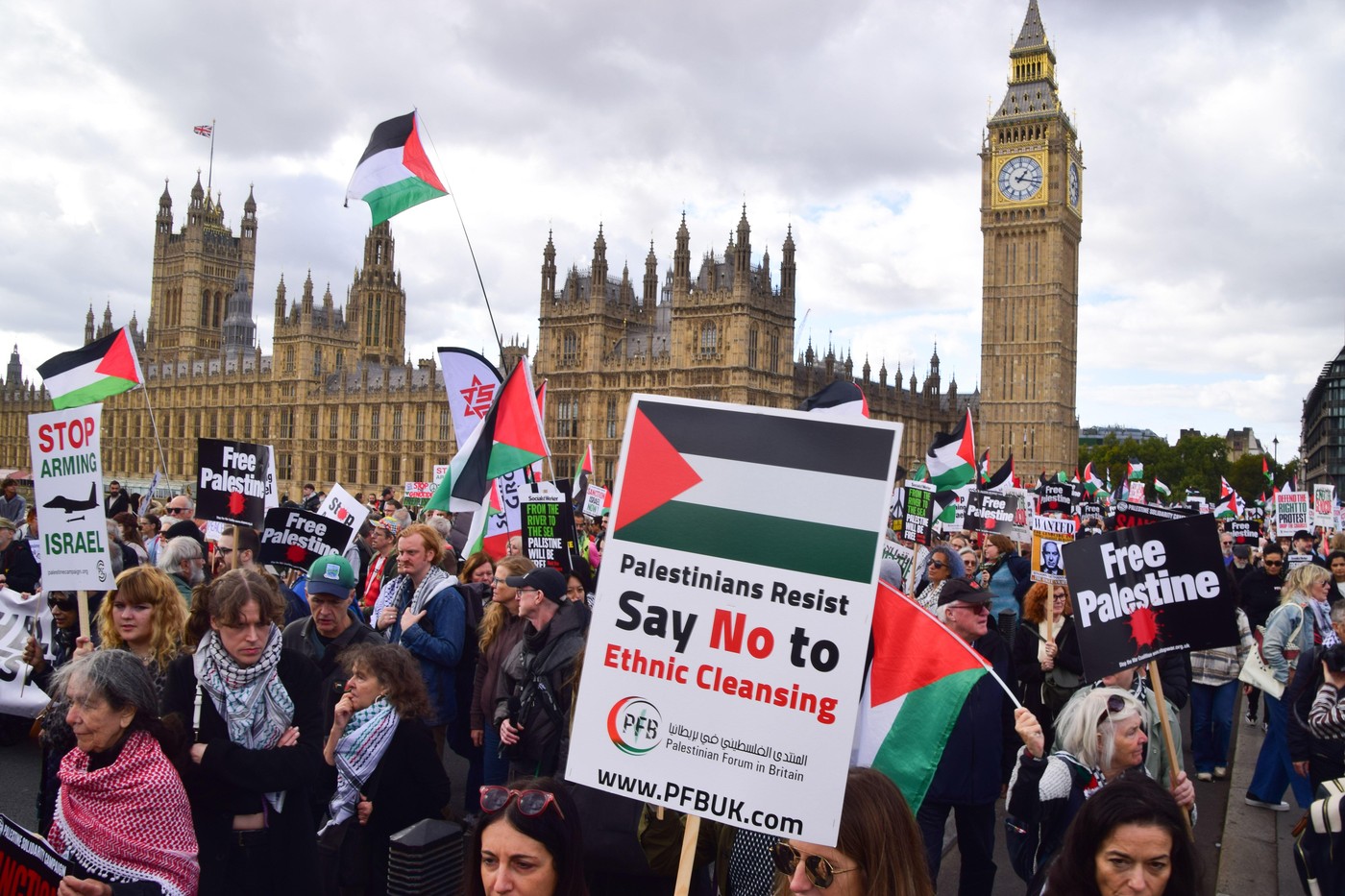 Manifestări masive la Londra și Berlin pentru Palestina. Participanții cer sancțiuni împotriva Israelului