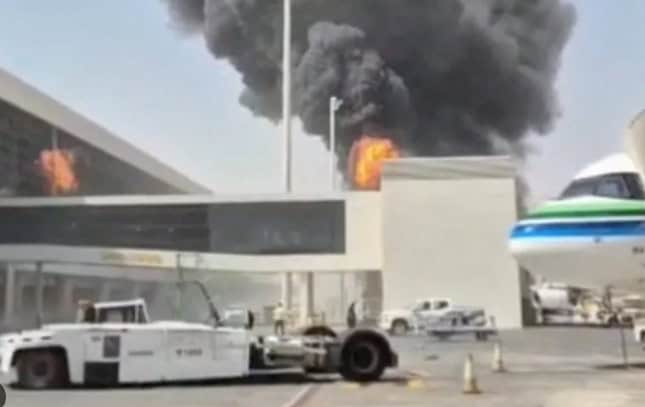 Atac violent asupra aeroportului din Riad: 12 morți și sute de răniți în urma loviturii Houthi