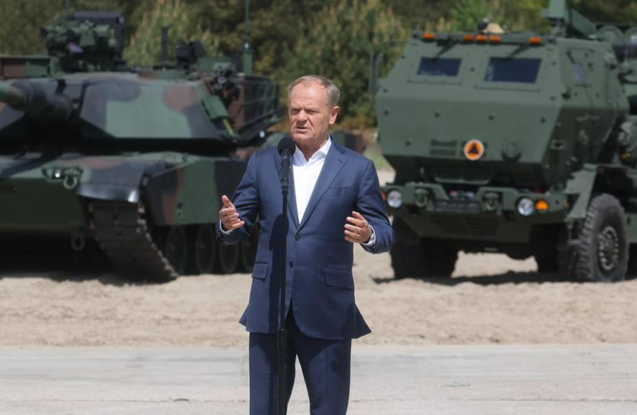 Polonia investighează un posibil complot pentru asasinarea premierului Donald Tusk și a ministrului Apărării