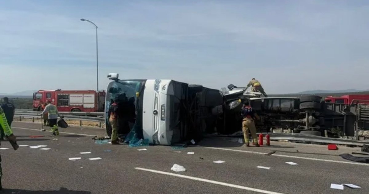 Accident rutier violent în Turcia: 11 persoane au murit după coliziunea dintre un autocar și un camion