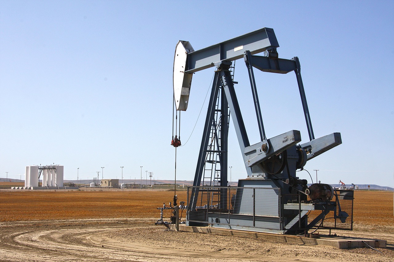 Prețul petrolului scade după anunțul lui Trump privind un armistițiu energetic între Rusia și Ucraina
