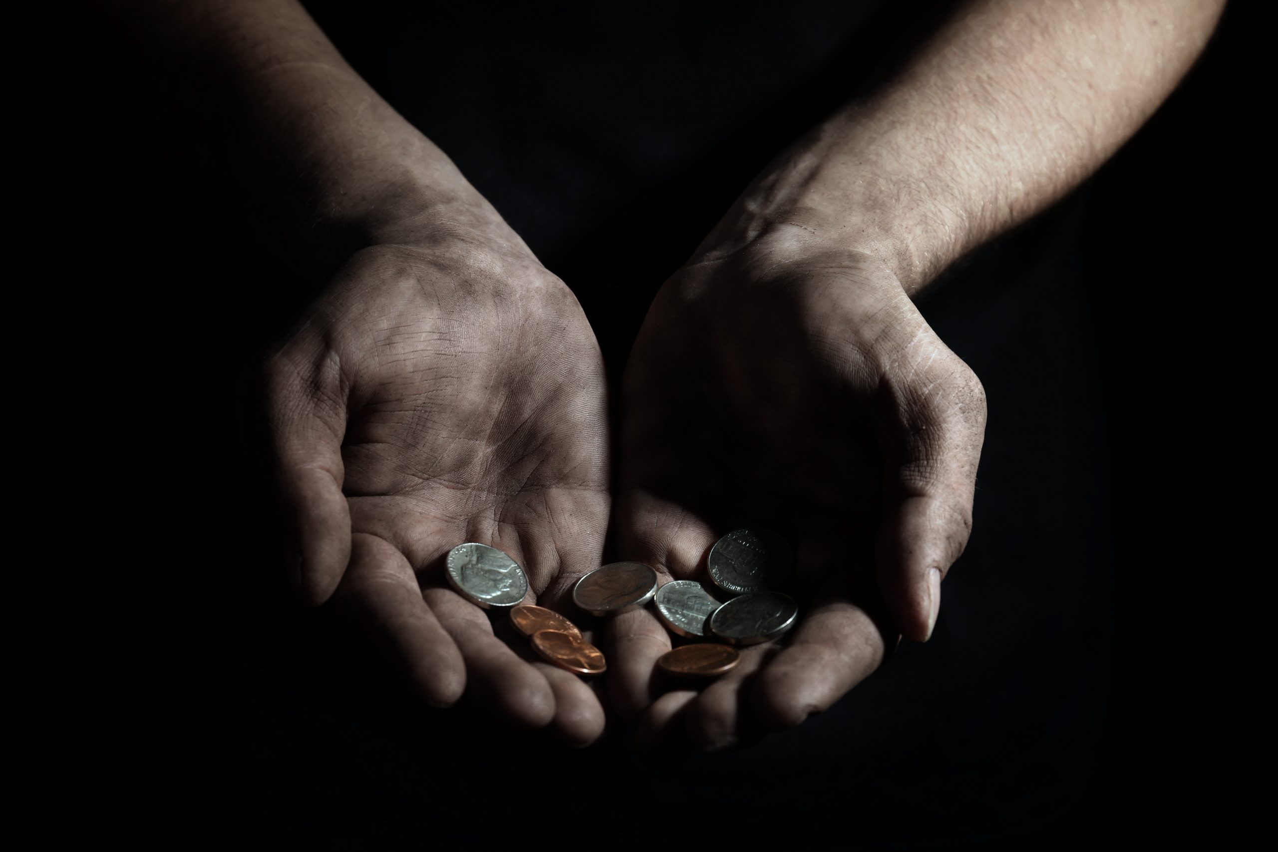 Indicele global al sărăciei crește pentru prima dată în ultimii 16 ani: peste 1,2 miliarde de persoane afectate