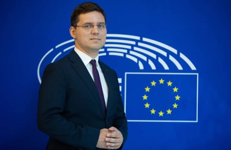 Victor Negrescu: Statutul de membru asociat al Canadei poate deveni un model de cooperare pentru UE
