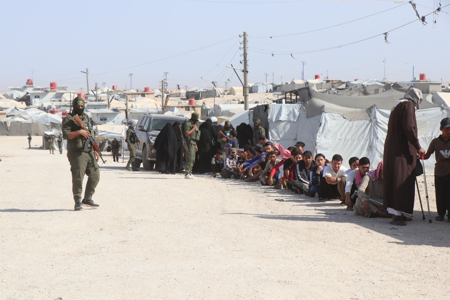 Israelul susține prezența permanentă a armatei în taberele palestiniene, refuzând intervenția justiției