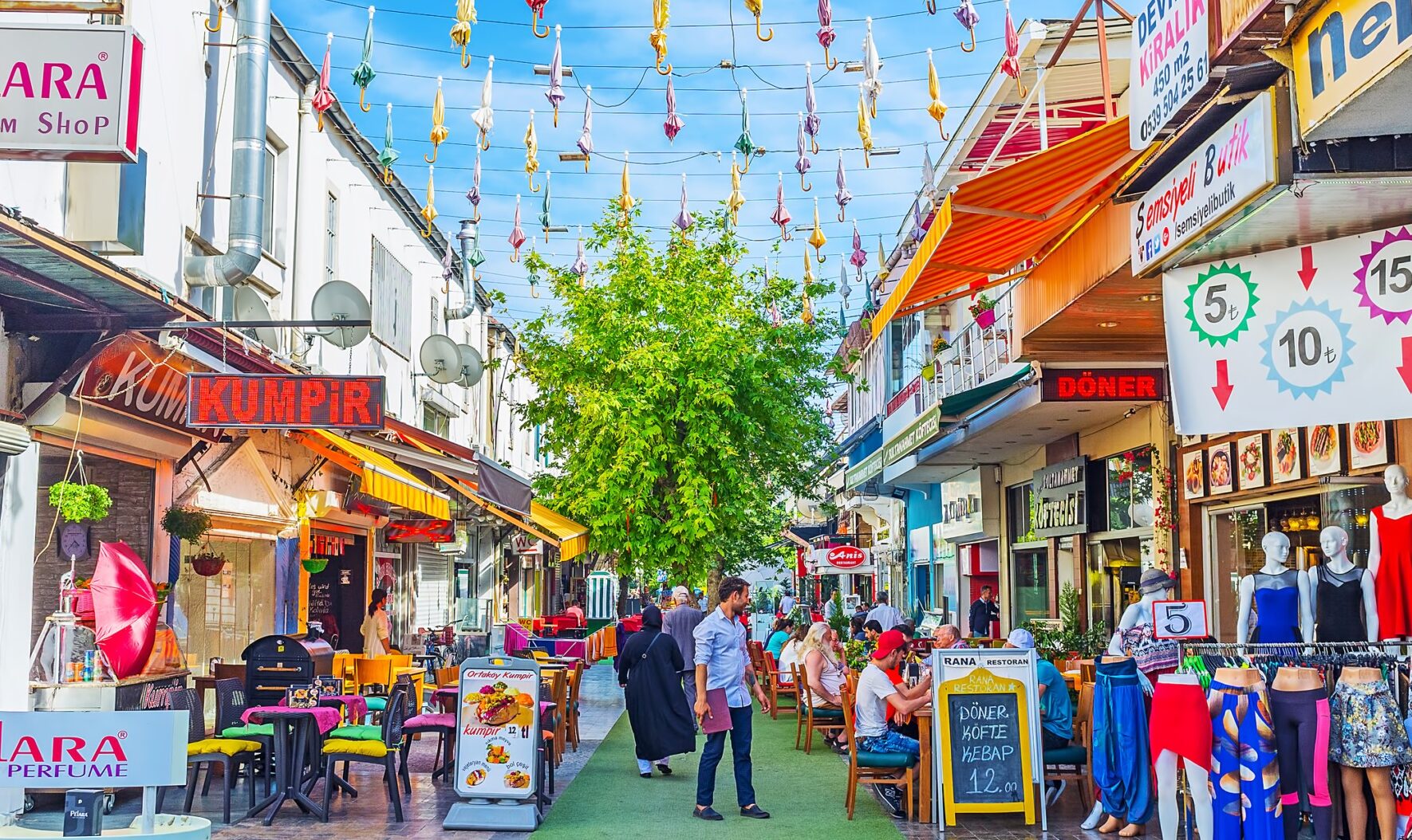 Turismul în Antalya înregistrează creșteri masive, în timp ce numărul turiștilor români este în scădere