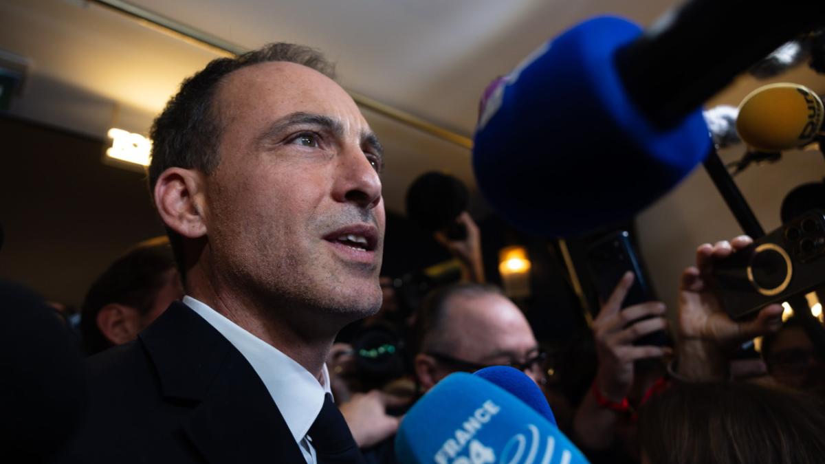 Raphaël Glucksmann câștigă primarele stângii în Franța, dar se confruntă cu provocări electorale majore