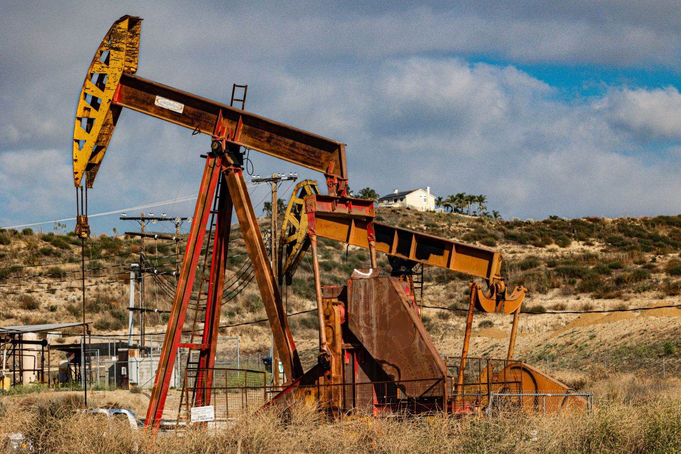 Producția de petrol a OPEC a crescut semnificativ în septembrie, cu 920.000 de barili pe zi