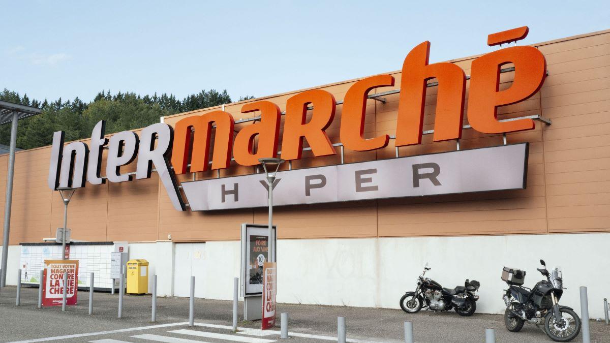 Atac cibernetic masiv asupra supermarketurilor din Franța: Sute de magazine afectate și pierderi de milioane de euro